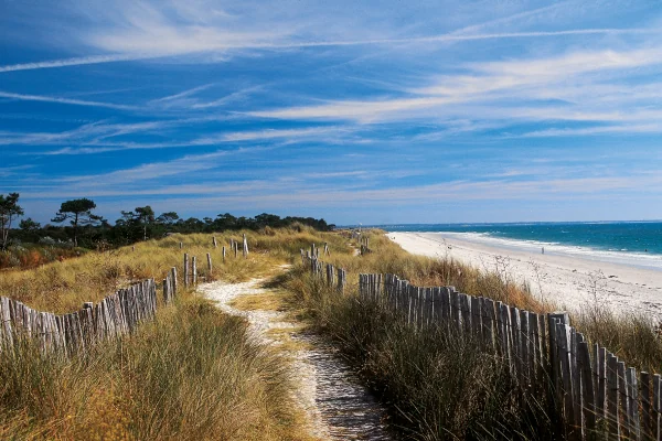 Plage à Fouesnant-Mousterlin, Finistère Sud Bretagne près du camping