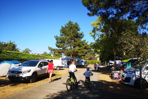 Emplacements camping Fouesnant Mousterlin Finistère Sud